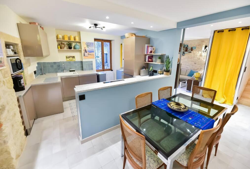 Charmante Maison De Village Au Coeur Du Luberon Cucuron Buitenkant foto